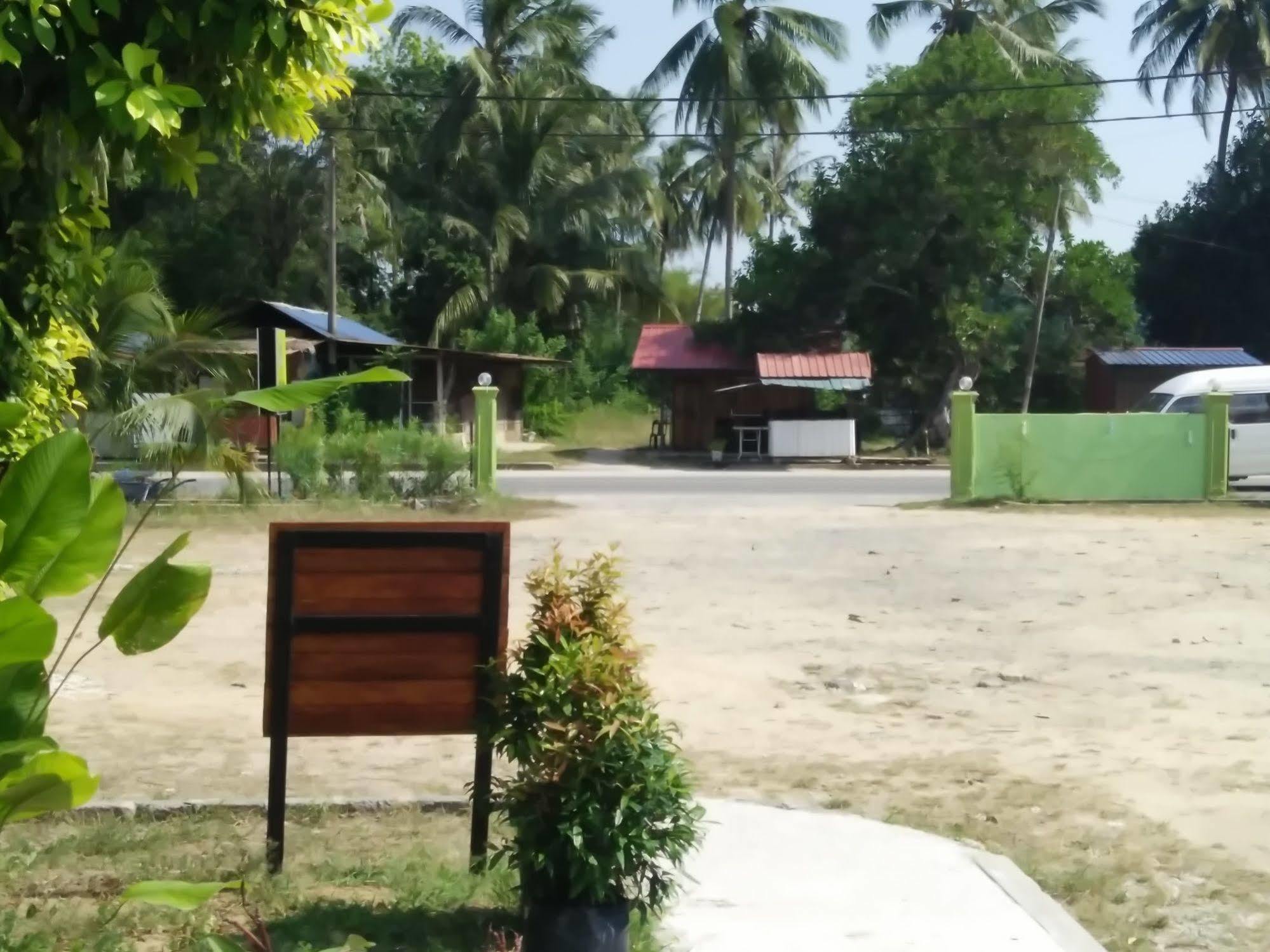 Motel Aurora Damai Pantai Cenang  Esterno foto